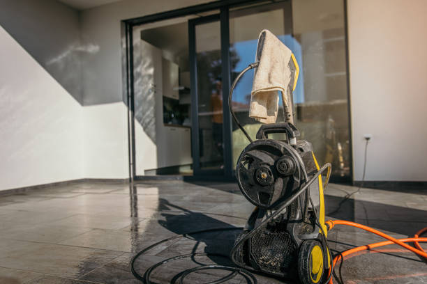Best Animal Enclosure Cleaning  in Santa Maria, CA